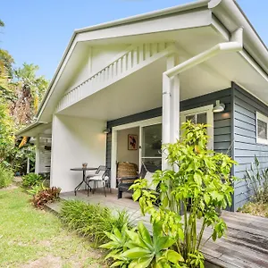 https://the-beach-shack-byron-bay-2481.hotelsbyronbayaustralia.com